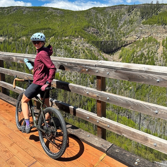 Meet your Posher, Jenna - Picture 1 of 1